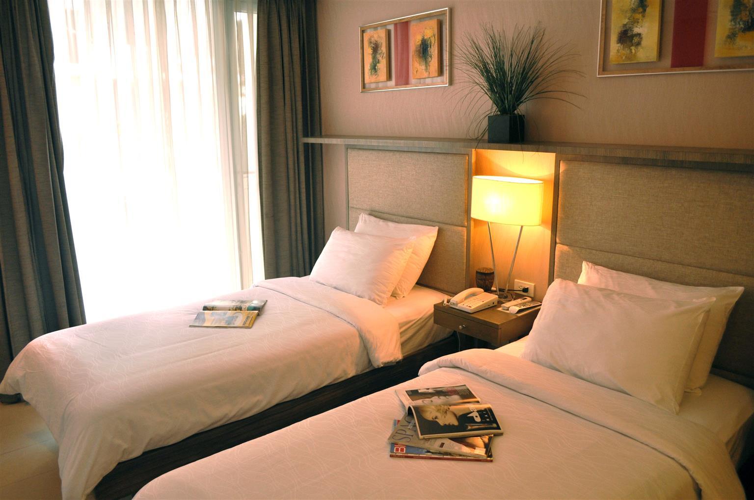 Best Western Antel Spa Hotel Suites Makati City Exteriör bild