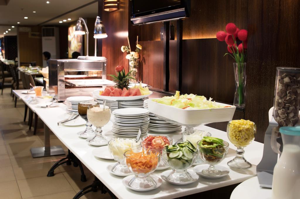 Best Western Antel Spa Hotel Suites Makati City Exteriör bild