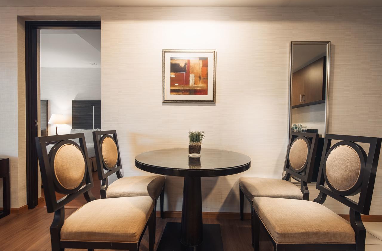 Best Western Antel Spa Hotel Suites Makati City Exteriör bild